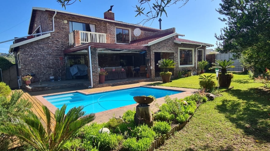 4 Bedroom Property for Sale in Groenvallei Western Cape